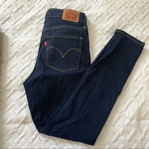 NWOT LEVIS 721 high rise skinny jeans